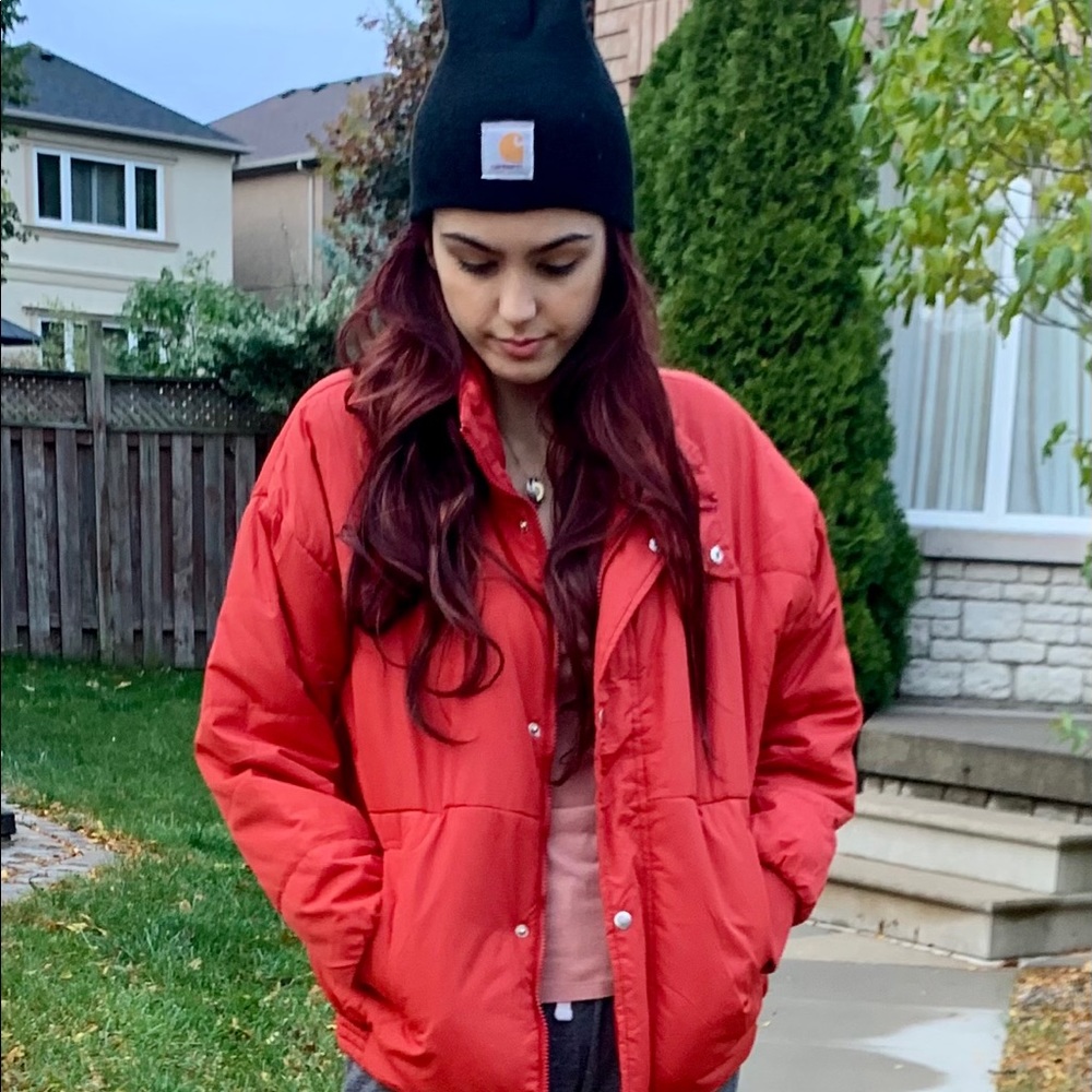 New! Dark Red Puffer Jacket ♥️ - Picture 3 of 8